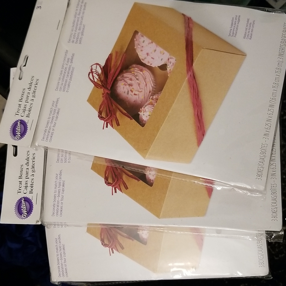 NEW Treat Boxes (3 in each pack)